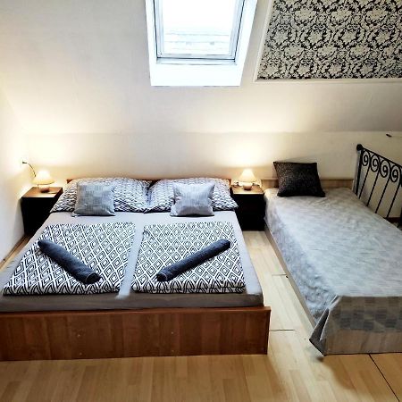 Monami Art Apartman Vac Exterior photo
